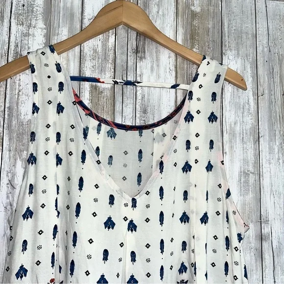 Entro Boho Open Back Sleeveless Blouse - Picture 5 of 6